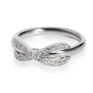 T&Co. 18k white gold Infinity ring with Diamonds